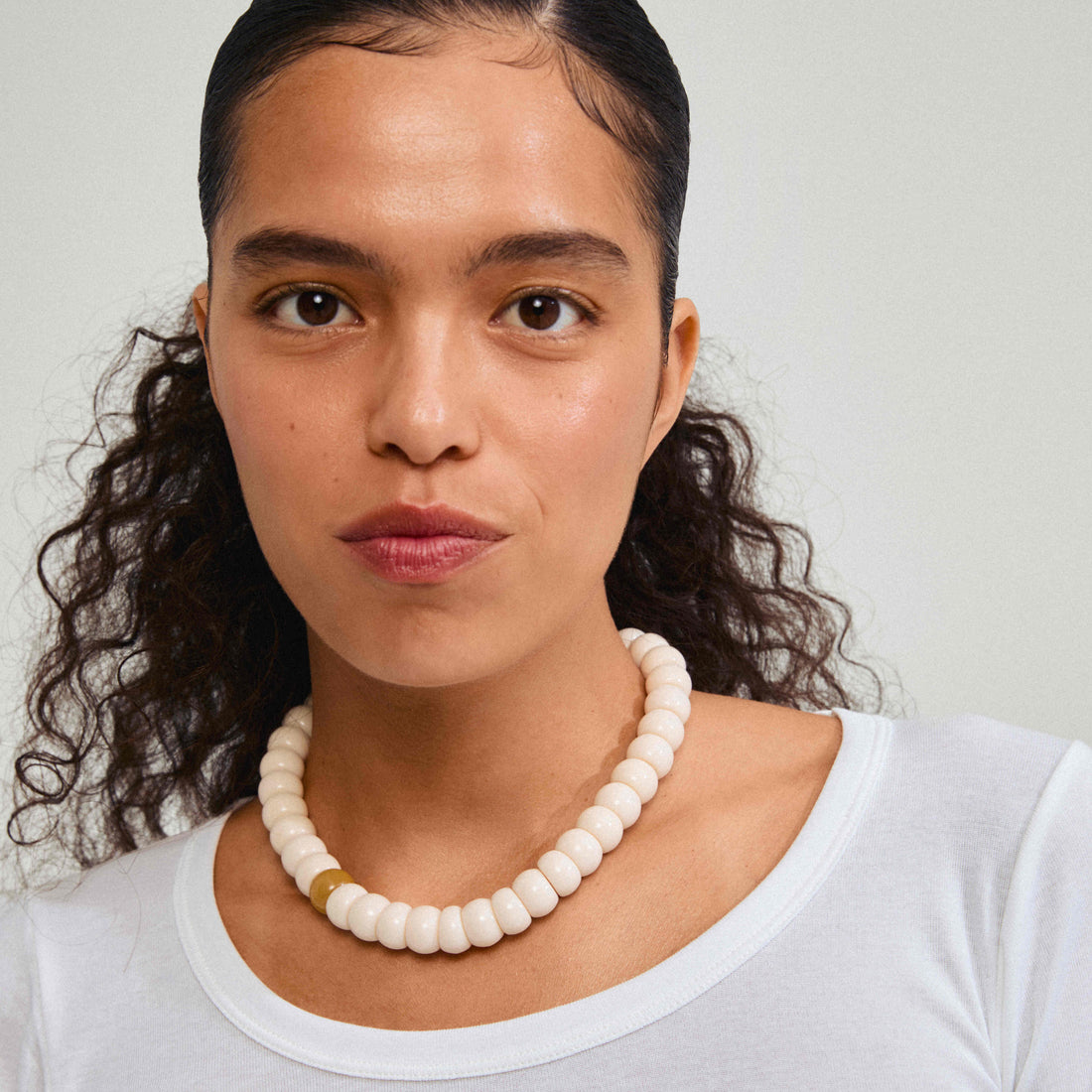ECLIPSE collier perles acrylique beige recyclées