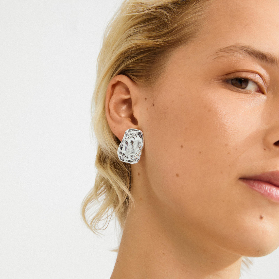 SHIFT recycled flat earrings
