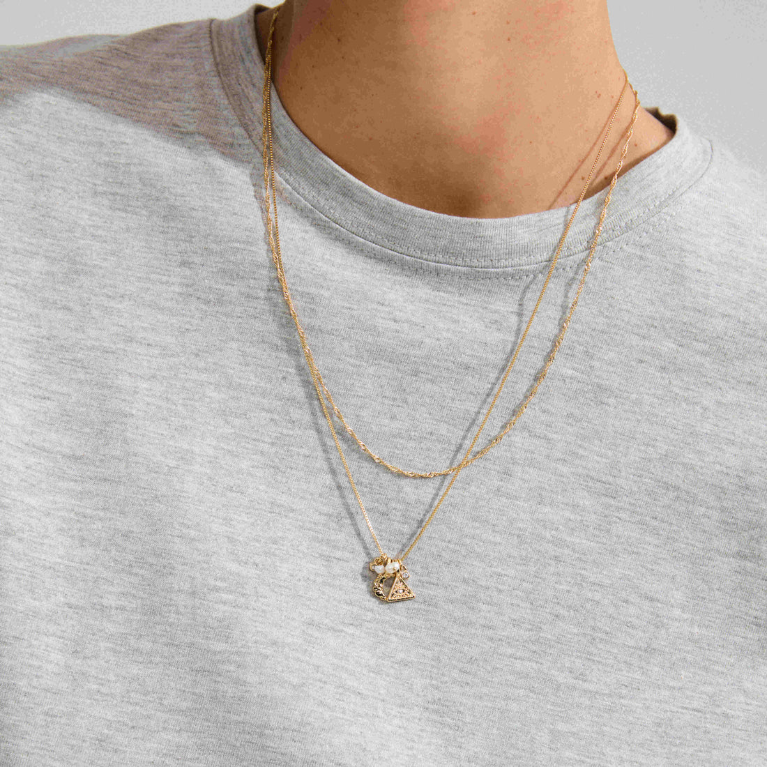 BETWEEN recycled tiny pendants necklace 2-in-1