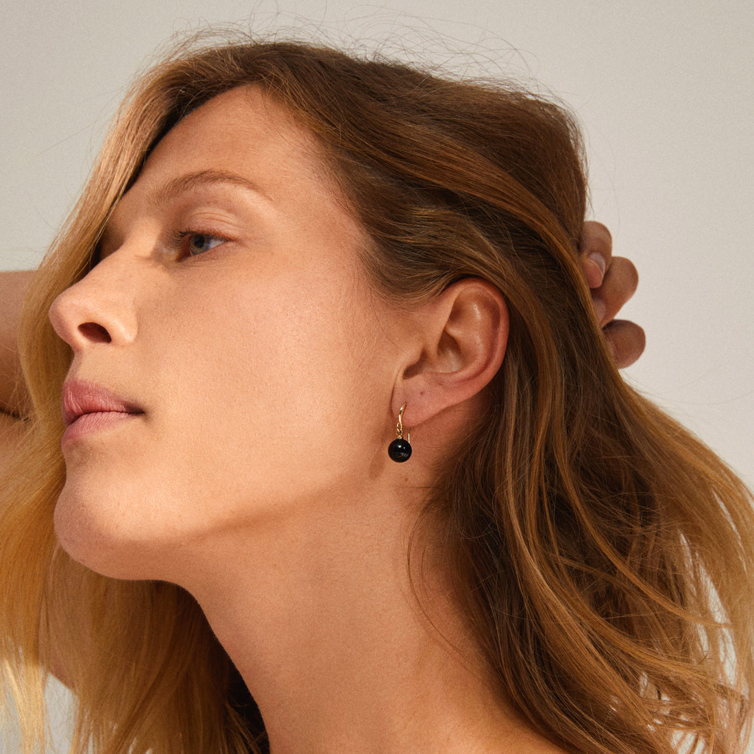 GOLDIE black glass bead earrings