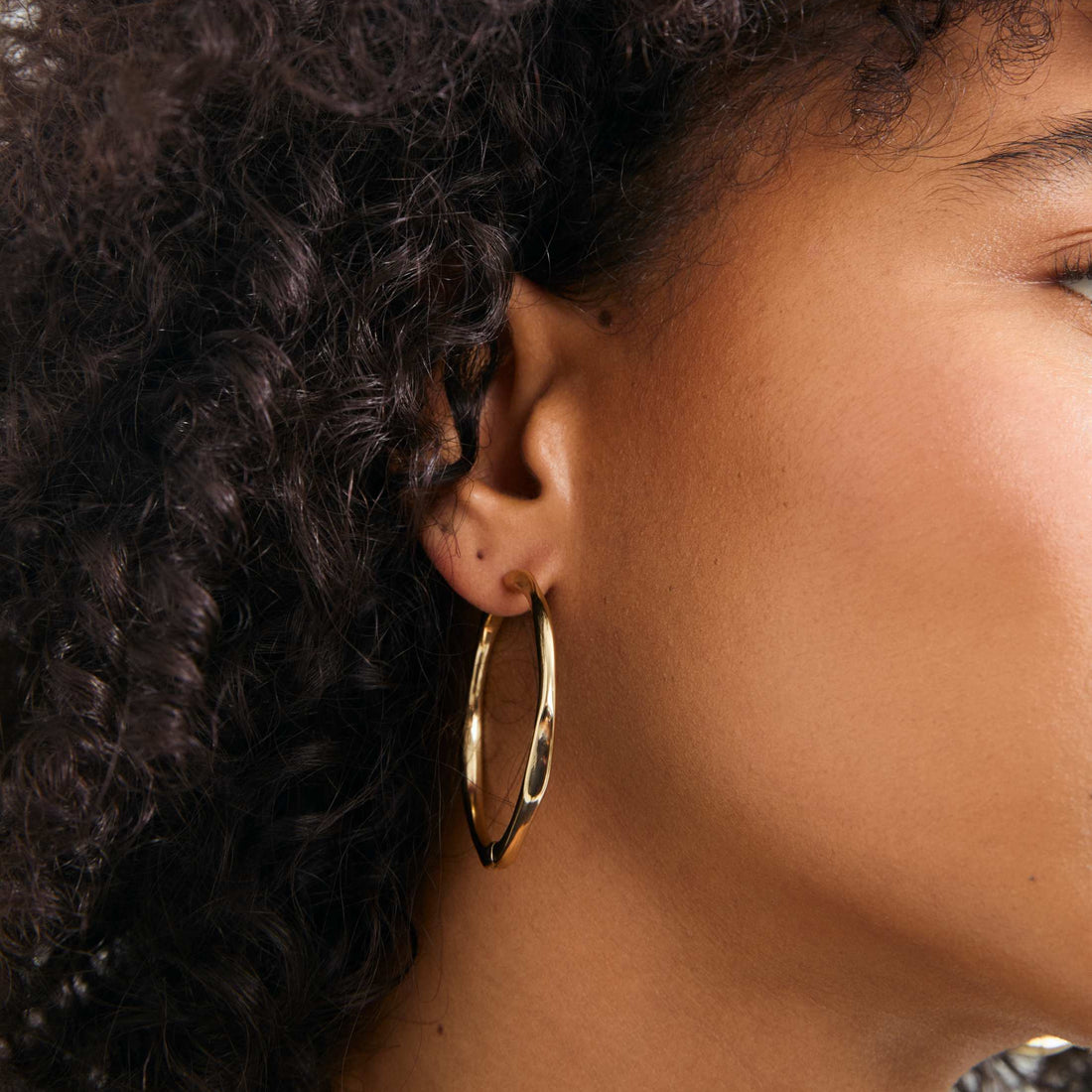 PRESENCE recycled textured hoop earrings