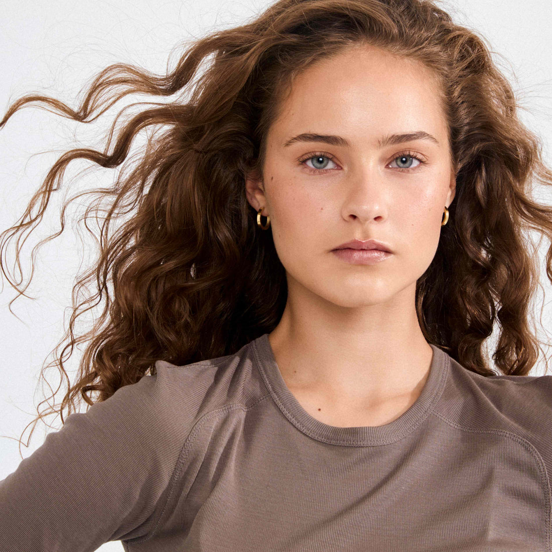 KAIROA recycled small hoop earrings