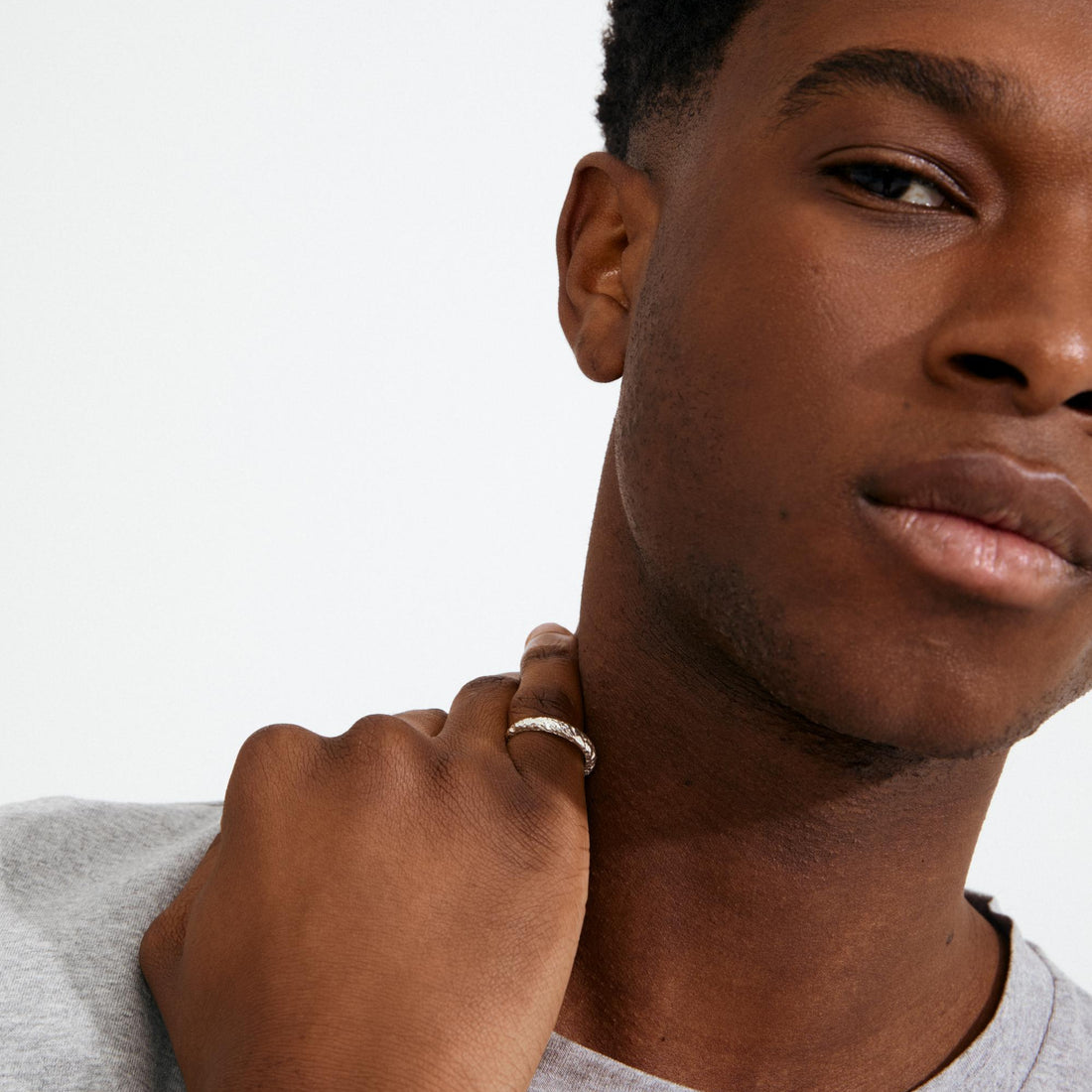 xDEA Etch Recycled Textured Ring