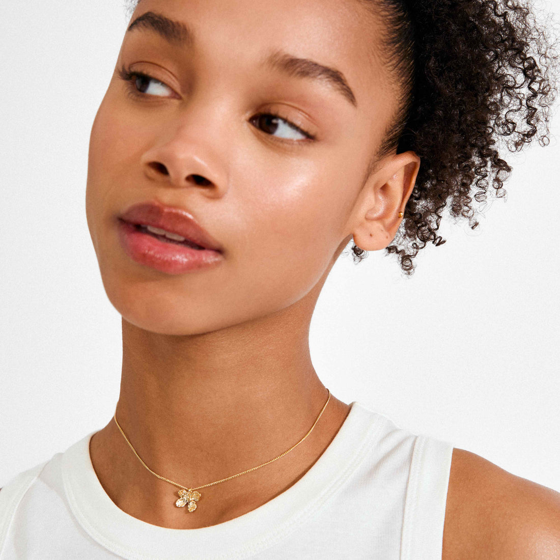 AJANI collier pendentif fleur recyclée