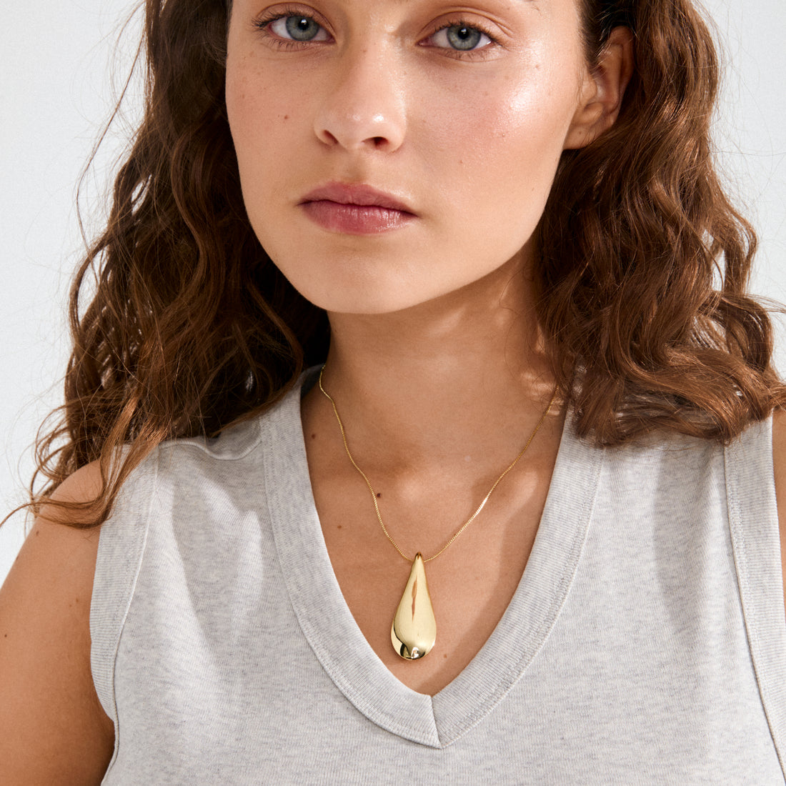 ALMA recycled teardrop pendant necklace