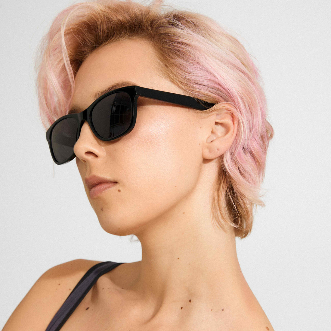 CORBYN lunettes de soleil recyclées noir