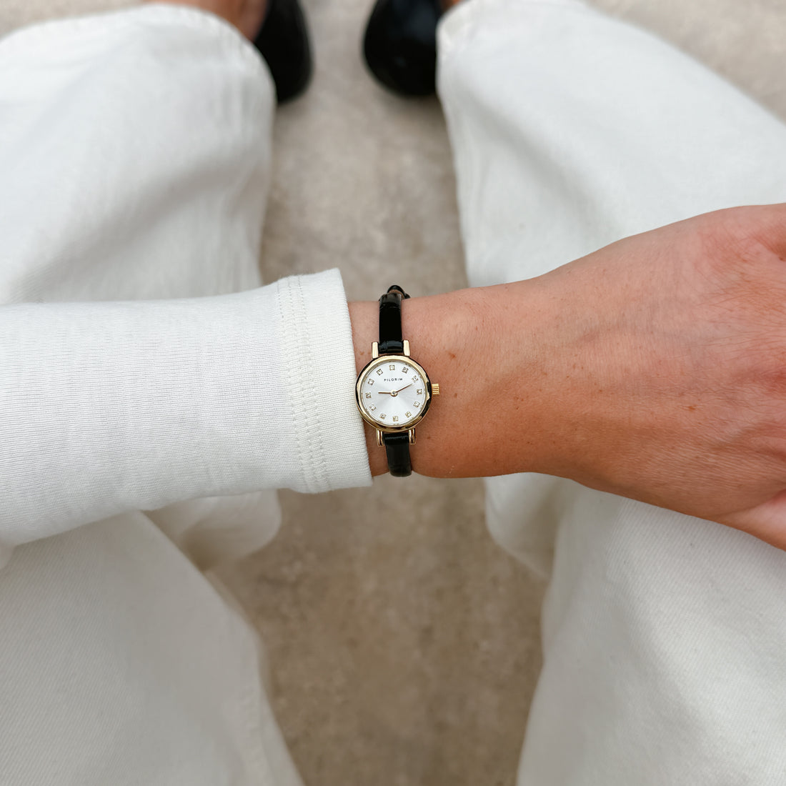 NORA Montre Iconic à bracelet en cuir