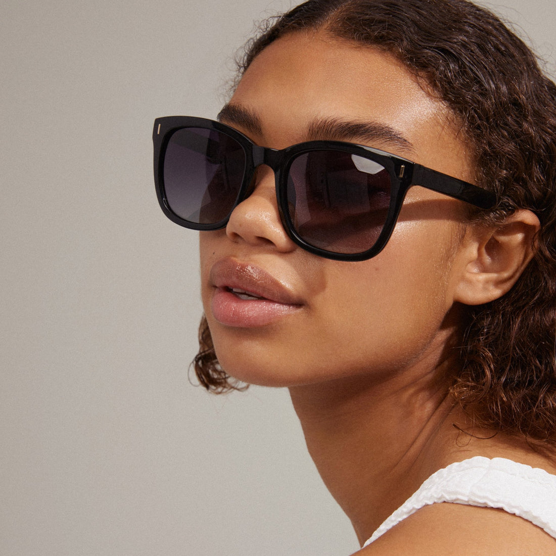 KATYA recycled iconic retro sunglasses black - PILGRIM